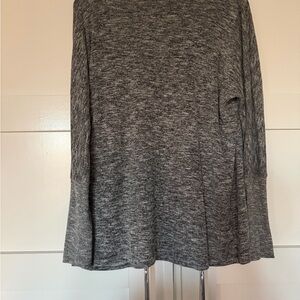 A Pea in the Pod Gray Sweater